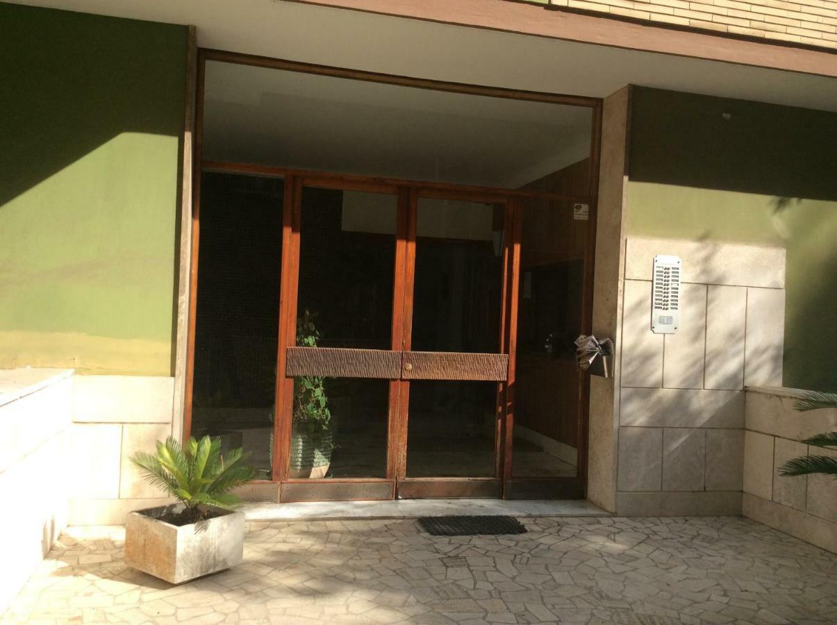 Casa Daniele Apartment Lido di Ostia Luaran gambar